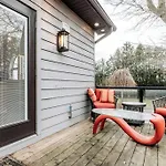 Luxurious & Modern 4Br House W/ 3 Car Parking